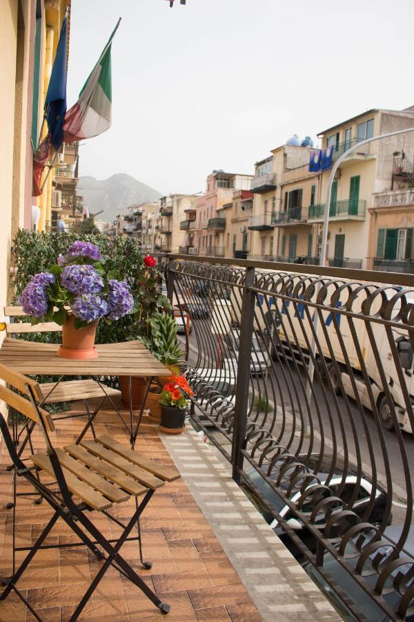 Casa Vacanze Dei Corsari Villa ปาแลร์โม ภายนอก รูปภาพ